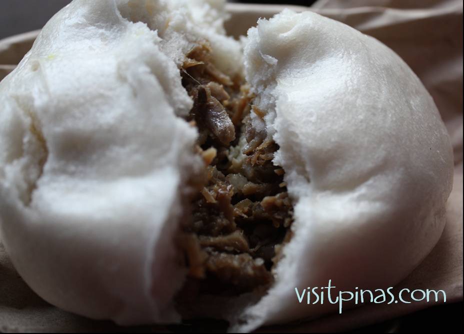 Siopao Ma Mon Luk restaurant in Quezon City