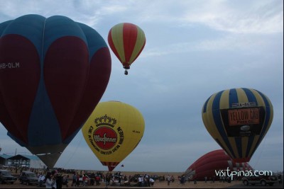 One by one at the Philippine International Hot Air Balloon Fiesta, Clarkfield