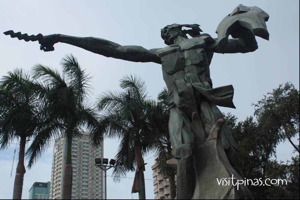 Liwasang Rajah Sulayman, in front of Malate Church