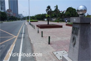 Kilometer 0 in Manila City, in front of Luneta Park