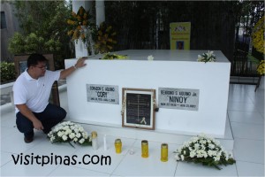 At the Tomb of Cory and Ninoy Aquino