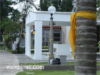 Yellow Ribbons at the Tomb of Cory Aquino
