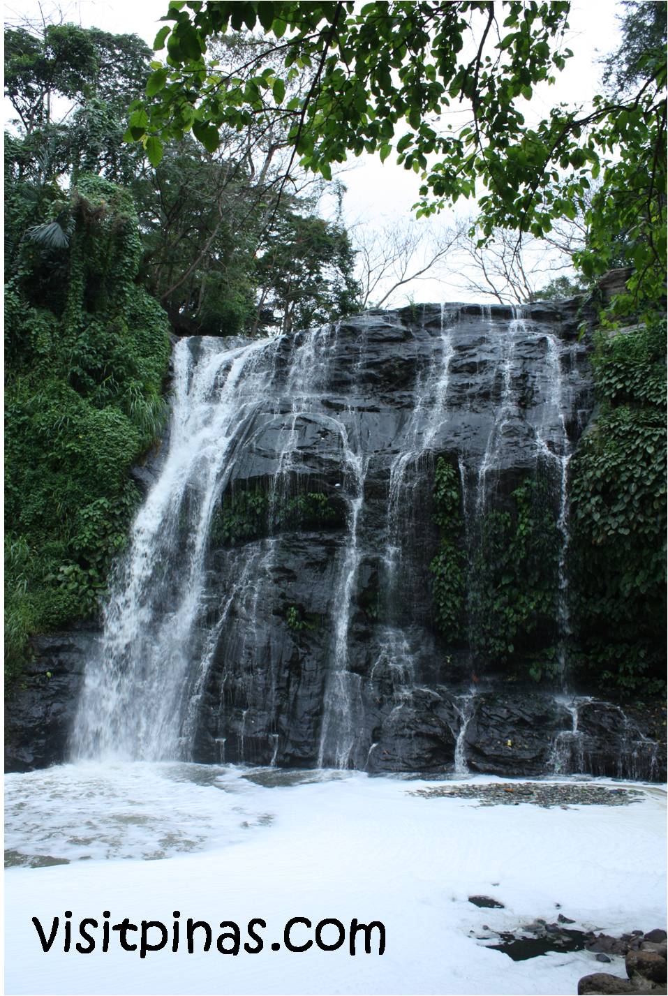 Hinulugang Taktak Waterfalls (Antipolo City)