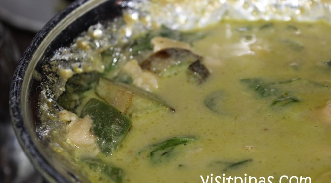 Chicken Green Curry (Kaeng Kiew Wan Kai) at Basil