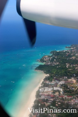 Twin propeller landing in Boracay