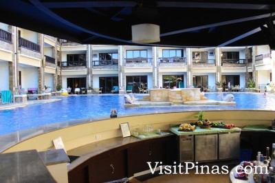 Bar and Pool at Boracay Regency Beach Resort and Spa