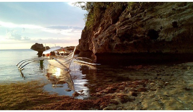 Photo of the Day: Sunset in Puerto Galera