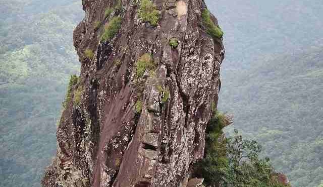 Parrot's Beak at Pico de Loro by _tonsworld