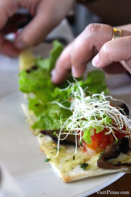 Step 2: Put in the Vegetables at Uncle Cheffy Panizza