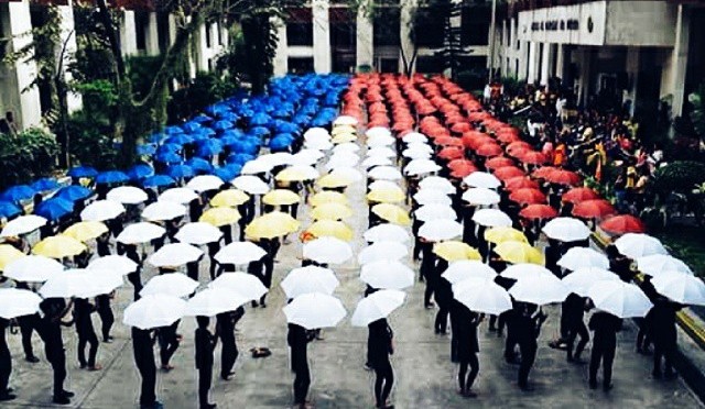 Photo of the Day: Singing Under the Colors